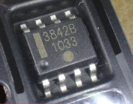 UC3842BD SOP8 PMIC Power Management Integrated Circuit UC3842BNG